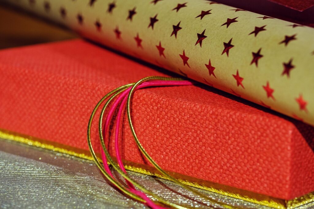 Gift, wrapper, string, ribbon, christmas, surprise, packaging, decoration
